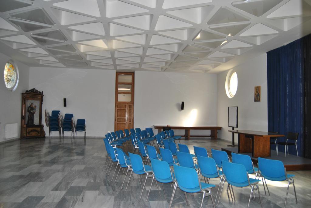 Hotel Casa Tolentino à Naples Extérieur photo
