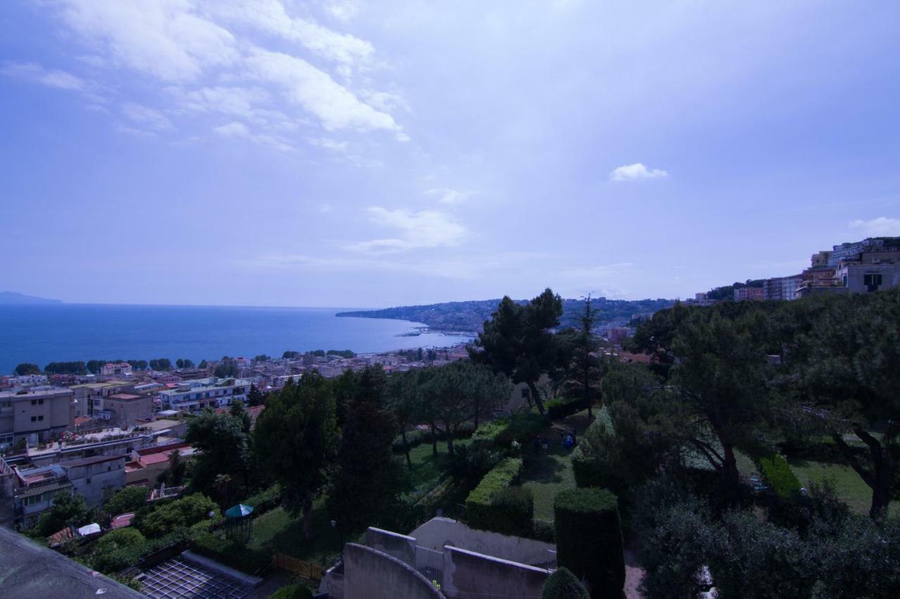 Hotel Casa Tolentino à Naples Extérieur photo